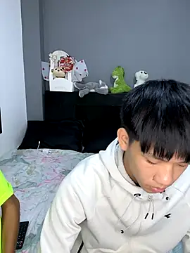 Snapshot of Kailertwink chatting on 5, 10, 2025 Kailertwink online show from 5, 10, 2025