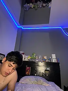 Kailertwink online show from 12, 7, 2026
