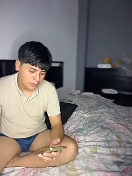 Kailertwink online show from 15, 11, 2025