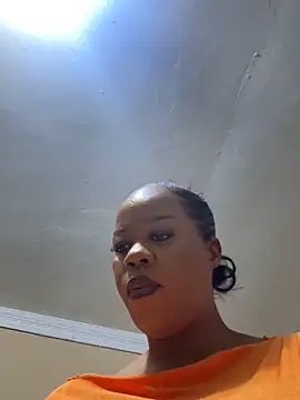 THICKBUNNYCHICKxxx online show from 15, 4, 2026