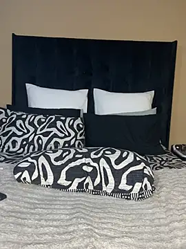 THICKBUNNYCHICKxxx online show from 12, 3, 2026