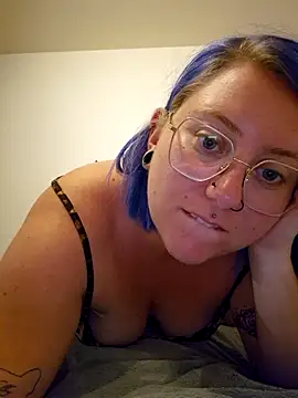 Snapshot of lablonde2025 chatting on 12, 5, 2026 lablonde2025 online show from 12, 5, 2026