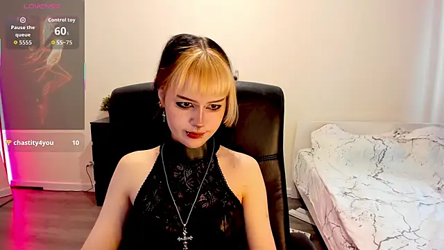 LiyaLuna online show from 20, 11, 2025