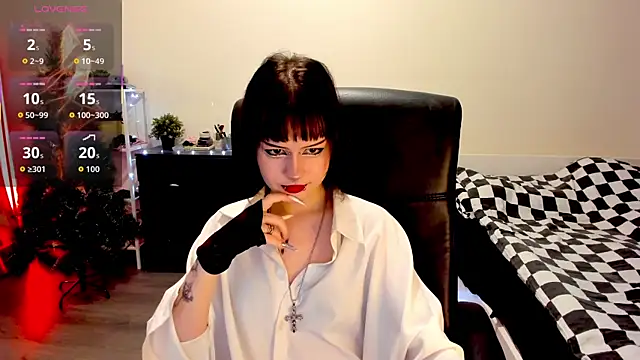 LiyaLuna online show from 16, 12, 2025