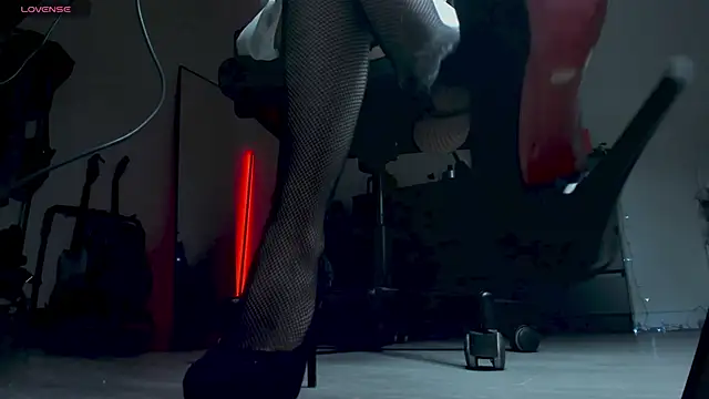 LiyaLuna online show from 16, 1, 2026