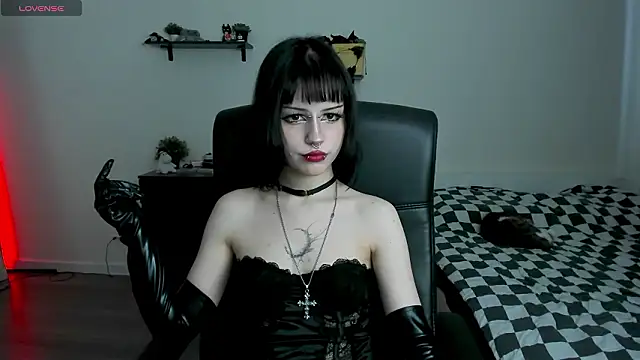 LiyaLuna online show from 5, 3, 2026