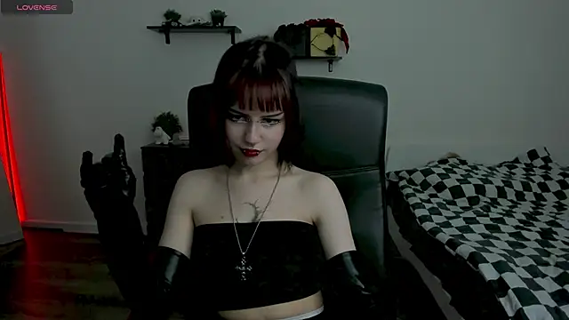 LiyaLuna online show from 3, 2, 2026