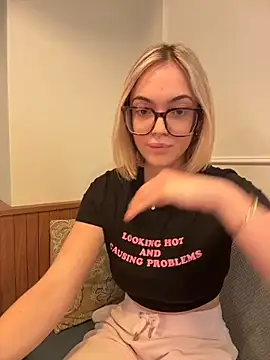 zoeypink online show from 11, 2, 2026