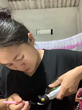 NhuFox online show from 8, 10, 2025