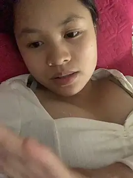 NhuFox online show from 13, 11, 2025