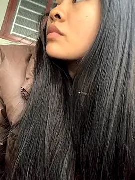 NhuFox online show from 4, 12, 2025