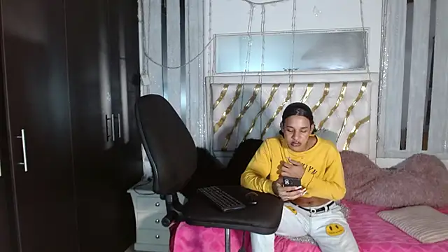 Snapshot of julieta_sweet_ chatting on 17, 9, 2025 julieta sweet online show from 17, 9, 2025