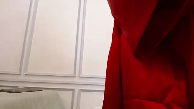 MiiaLane online show from 6, 3, 2026