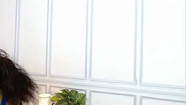 MiiaLane online show from 17, 11, 2025