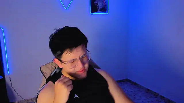 Snapshot of Ryan_Doretti chatting on 6, 11, 2025 Ryan Doretti online show from 6, 11, 2025