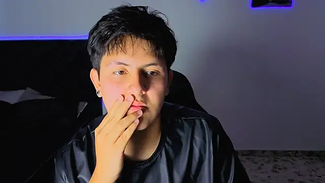 Snapshot of Ryan_Doretti chatting on 16, 11, 2025 Ryan Doretti online show from 16, 11, 2025