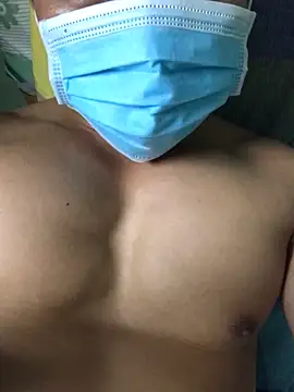 Snapshot of Huynh-duc-huy chatting on 16, 11, 2025 Huynh-duc-huy online show from 16, 11, 2025