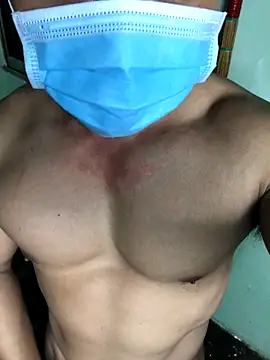 Snapshot of Huynh-duc-huy chatting on 19, 11, 2025 Huynh-duc-huy online show from 19, 11, 2025