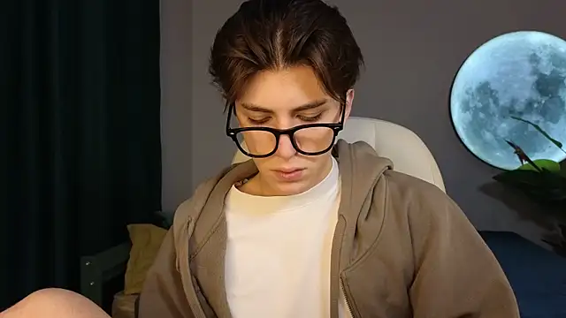 Oliver Starboy online show from 28, 9, 2025
