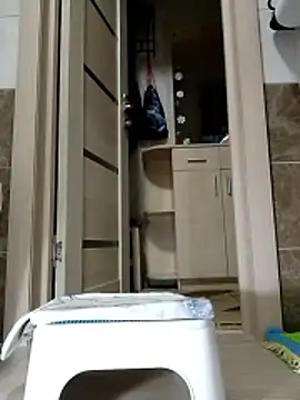 N i k o l a u online show from 24, 4, 2026