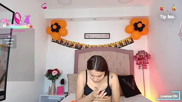 AmelieAndAce online show from 16, 10, 2025