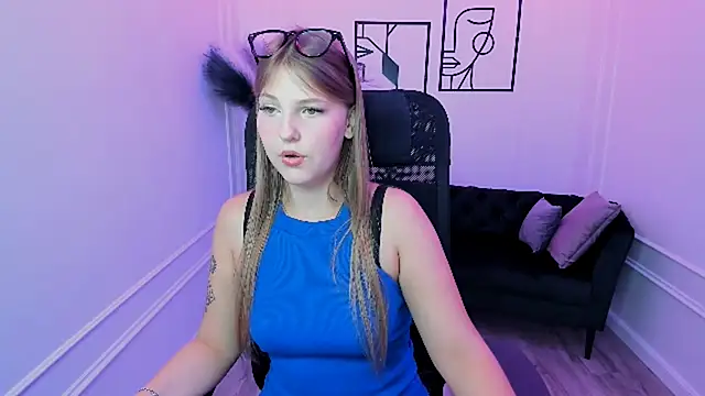 SaraMayki online show from 14, 9, 2025