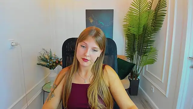 SaraMayki online show from 19, 9, 2025