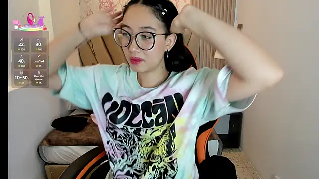 Yuna  Min online show from 12, 9, 2025