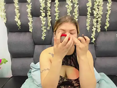 JuliettaRousse69 online show from 10, 1, 2026