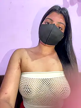 Snapshot of _01ruhi chatting on 28, 10, 2025 01ruhi online show from 28, 10, 2025