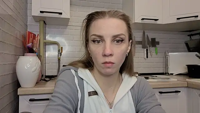 Edena  online show from 10, 4, 2026