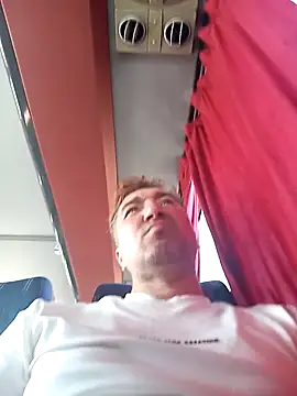 mert0359 online show from 9, 9, 2025