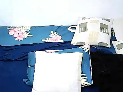 xxhottinybabe online show from 27, 3, 2026