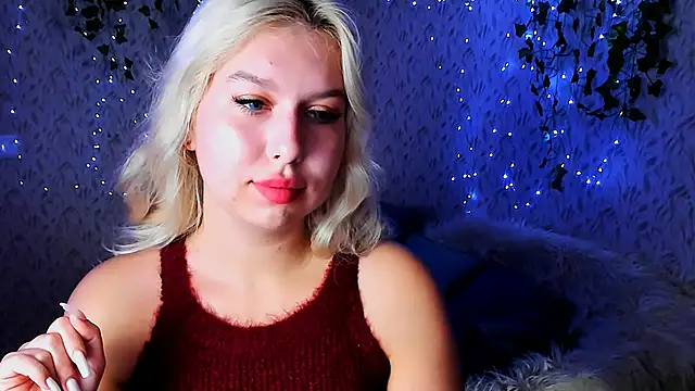 ChloeRicc online show from 12, 10, 2025