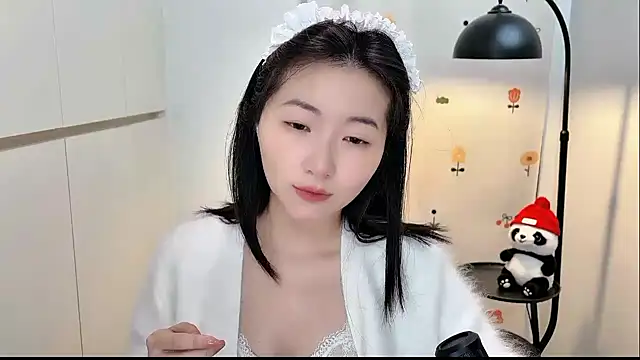 Rosalind xixi online show from 5, 12, 2025