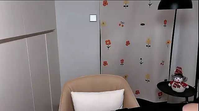 Rosalind xixi online show from 14, 4, 2026