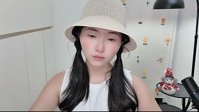 Rosalind xixi online show from 30, 5, 2026