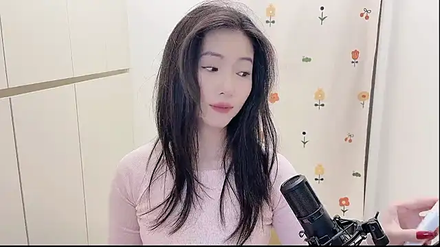 Rosalind xixi online show from 22, 9, 2025