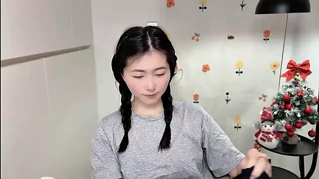 Rosalind xixi online show from 8, 3, 2026