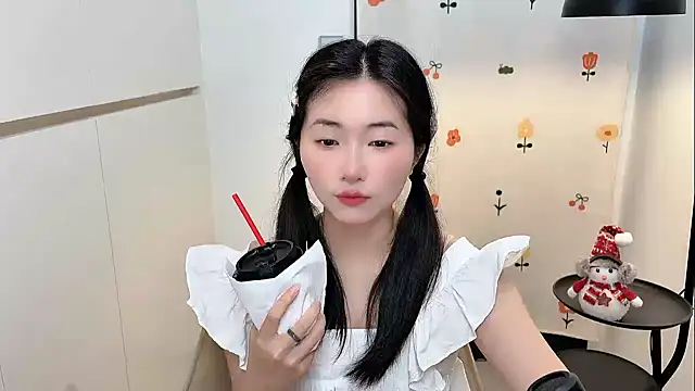 Rosalind xixi online show from 23, 4, 2026