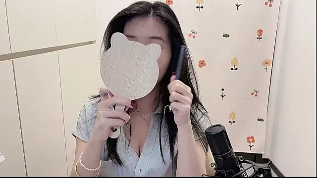 Rosalind xixi online show from 18, 9, 2025