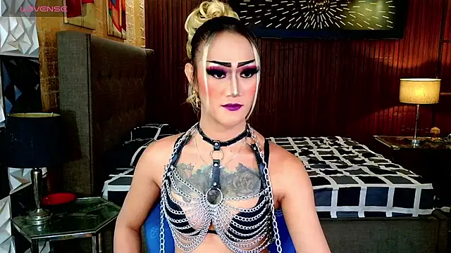 HorseCockDivine online show from 13, 7, 2026