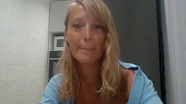 Vexxaa online show from 6, 10, 2025