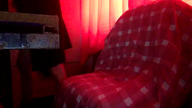 Snapshot of AmMadness chatting on 16, 4, 2026 AmMadness online show from 16, 4, 2026