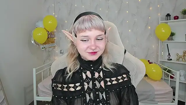 Tori Cutie online show from 4, 10, 2025