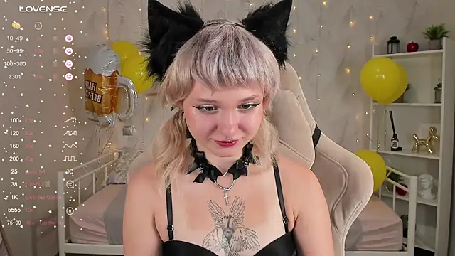 Tori Cutie online show from 1, 10, 2025