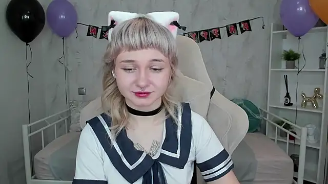 Tori Cutie online show from 31, 10, 2025