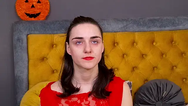 Jessica White  online show from 22, 12, 2025