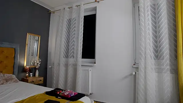 Jessica White  online show from 23, 10, 2025