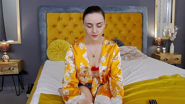 Jessica White  online show from 17, 10, 2025